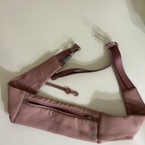 Lululemon Fast and Free Run Belt